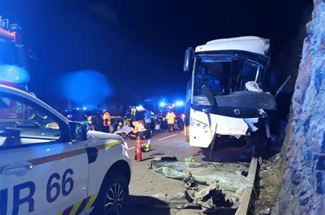 Accident De Bus Port Puymorens Au Moins Morts Et Bless S