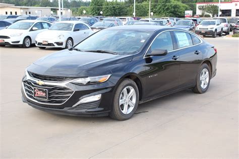 New 2020 Chevrolet Malibu Ls Sedan In Longview 20c871 Peters