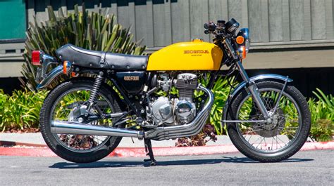 The Honda Cb400f Is A Classic 1970s Japanese Sportbike