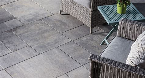 The Stone Center Belgard®