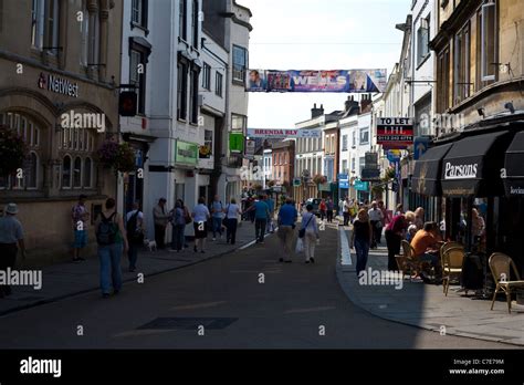 wells city centre high street Stock Photo - Alamy