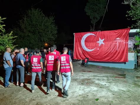 Tunceli de Şehit Olan Jandarma Uzman Çavuş Aykanat ın Ailesine Acı