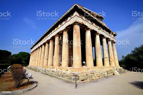 Temple Of Hephaestus Stock Photo - Download Image Now - Tourist, Vulcan ...