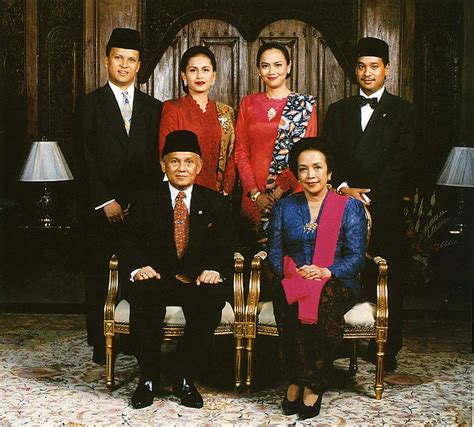 Biografi Bj Habibie Presiden Ke Ri Mei