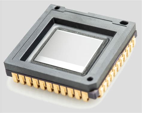 Ulis Miniaturise Les Imageurs Thermiques VGA Electroniques