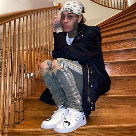 Lil Skies Merch Clothing Shoes And Accessories Whats On The Star