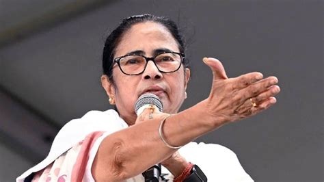 Mamata Banerjee Walks Out Of Niti Aayog Meet Claims Mic Was Muted India Today