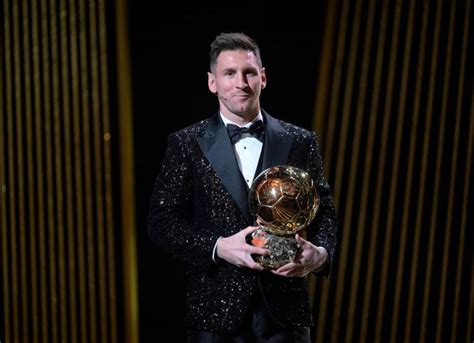 Lio Messi Favorito A Ganar Su Octavo Balón De Oro En Cumpleaños De Maradona