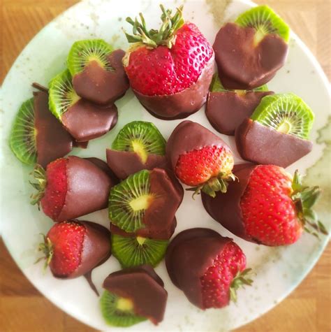 Chocolate Dipped Fruit Thrive Nutrition RDN