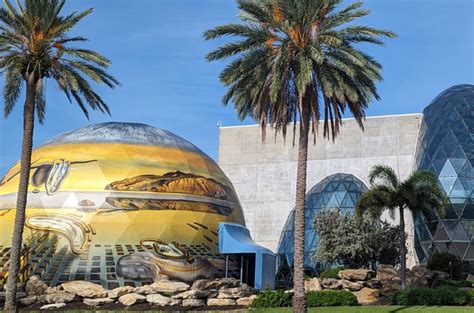 Salvador Dali Museums Dalí Alive 360 YankeeTrailsGroups by US Tours