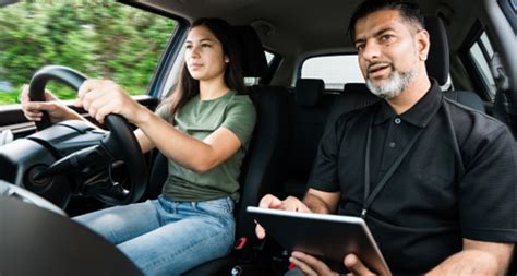 Comment choisir une auto école en ligne