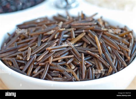 Native american wild rice hi-res stock photography and images - Alamy