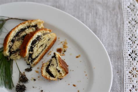 Hungarian poppy seed roll mákos beigli Twin Cities Herbs