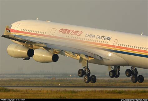 B China Eastern Airlines Airbus A Photo By Xiaomin Id