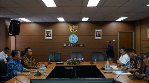 Foto Kata Dewan Pers Soal Aduan Moeldoko