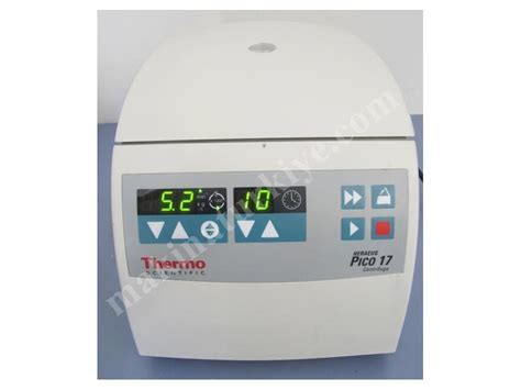 Thermo Scientific Heraeus Pico Mikrosantrifüj Cihazı