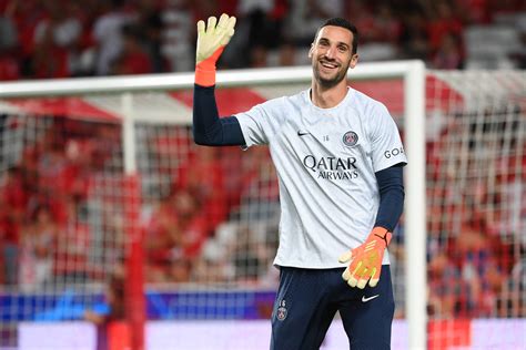 Le gardien du PSG Sergio Rico s exprime pour la première fois après son