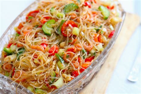 Glasnudel Salat Mit Garnelen Und Paprika Gesunder Genuss