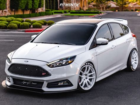 2016 Ford Focus St With 18x9 5 Vordoven Forme 9 And Nitto 225x40 On Coilovers 531788 Fitment