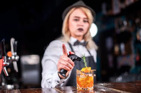 435 Girl Bartending Stock Photos Free And Royalty Free Stock Photos