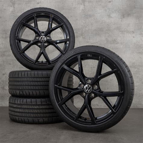 Vw Mk8 Golf R Wheel 19 Estoril Wheel Black Out Kit