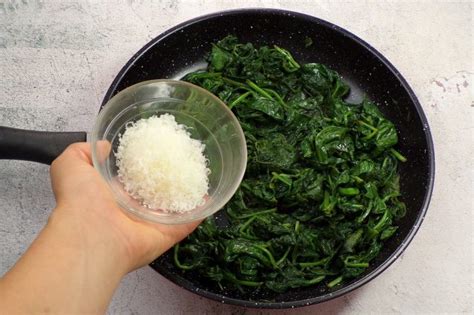 Spinaci In Padella La Ricetta Del Contorno Veloce E Genuino