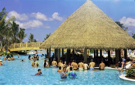 First Look at Oasis Lagoon at CoCoCay | Royal caribbean oasis, Cruise ...