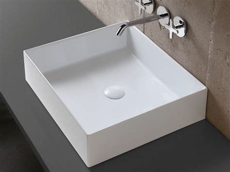 ELEGANCE SQUARED Countertop Rectangular Single Ceramic Washbasin By