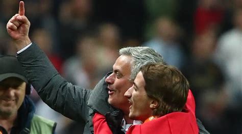 Jose Mourinho explains ‘finger raising’ celebration after winning ...