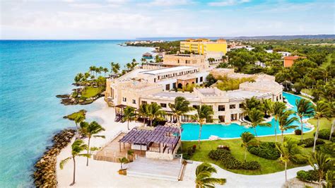 Marriott Opens Dominican Republic Luxury All-Inclusive Resort