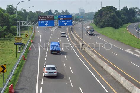 JALUR WISATA PUNCAK BOGOR LENGANG ANTARA Foto