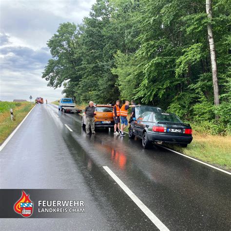 Unwetter Vegetationsbrand Und Mehrere Unf Lle Feuerwehr Landkreis Cham