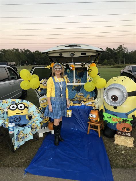 Minions Trunk Or Treat Minions Trunks Minion Party Decorations