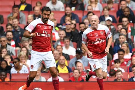 ‘they Saved My Life Perry Groves Thanks Fellow Arsenal Legend For