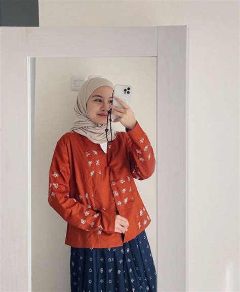 Pin Oleh Di Ootd Gaya Model Pakaian Pakaian Nyaman Model