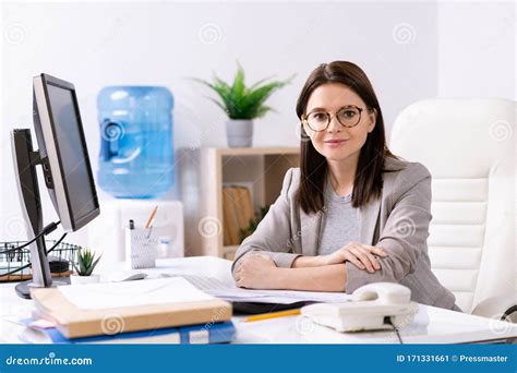 Attractive Office Manager At Desk Stock Image Image Of Lifestyles