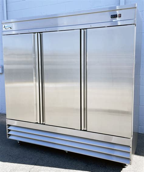 Avantco Ss Rhc Door Stainless Steel Commercial Reach In