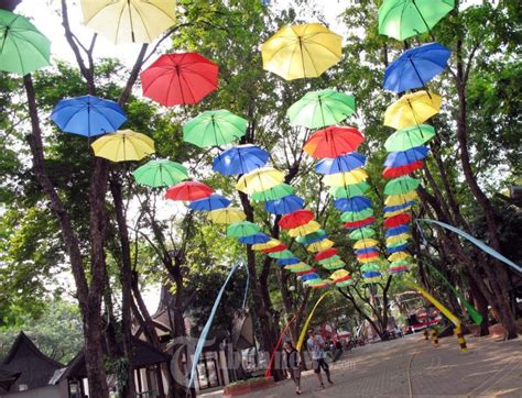 ancol indonesia    holiday gday world