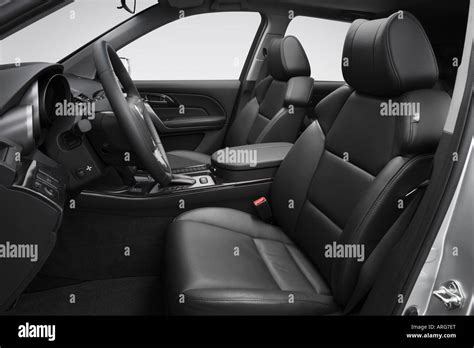 2007 Acura MDX in Silver - Front seats Stock Photo - Alamy