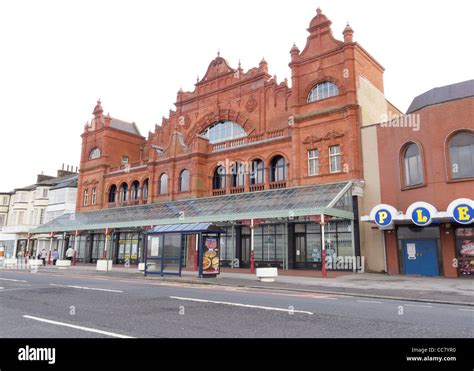 The Sea Front At Morecambe Lancashire Stock Photo Alamy