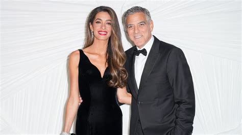 George Clooney says he does the cooking and jokes about Amal’s skills