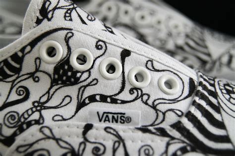 Custom Vans | Behance