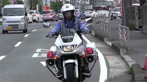 神奈川県警察 第一交通機動隊 Cb1300p 白バイ Youtube