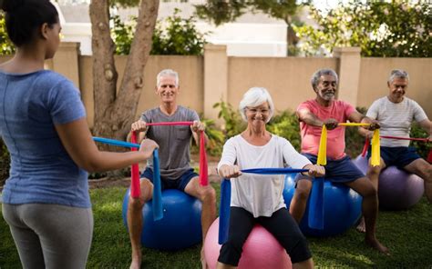 7 Activities for Elderly People That Aren't Boring