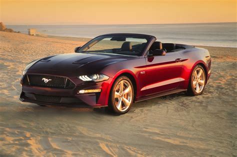 Ford Mustang Convertible Photos and Specs. Photo: Ford Mustang Convertible accessories restyling ...