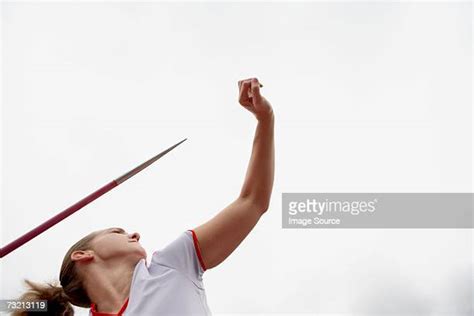 Female Javelin Thrower Stock Fotos Und Bilder Getty Images