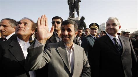 Iran Mahmud Ahmadinedschad will wieder iranischer Präsident werden