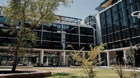 Best universities in Perth - uhomes