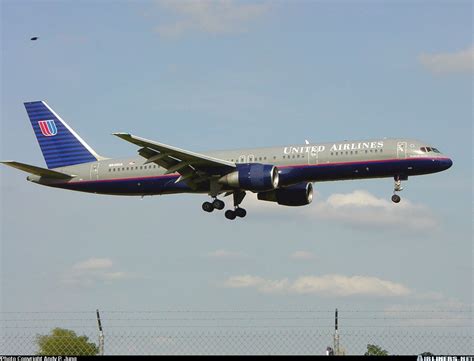 Boeing 757 222 United Airlines Aviation Photo 0346343