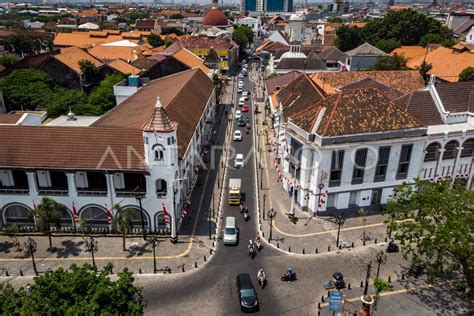 REVITALISASI KAWASAN KOTA LAMA SEMARANG ANTARA Foto